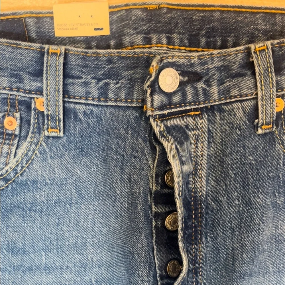 NWT Levi’s Men’s 501 ‘93 Straight Stretch Jeans Size 33